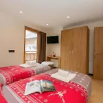 Casa Luminosa In -ski Out 100m - Happy