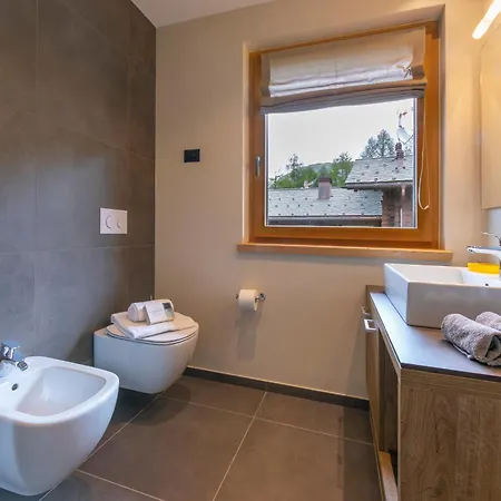 Casa Luminosa Ski In -ski Out 100m - Happy Apartment Livigno